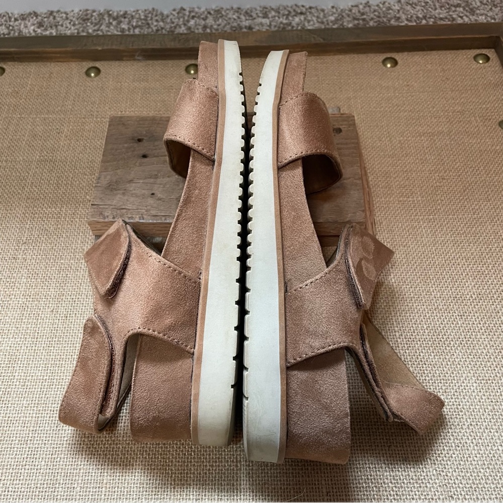Natural Soul Adjustable Sandals 8.5 - Picture 2 of 5